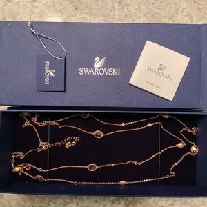 Swarovski rose gold grass strandage necklace